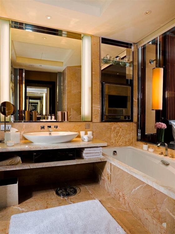 Foto del baño de The Fullerton Bay Hotel Singapore