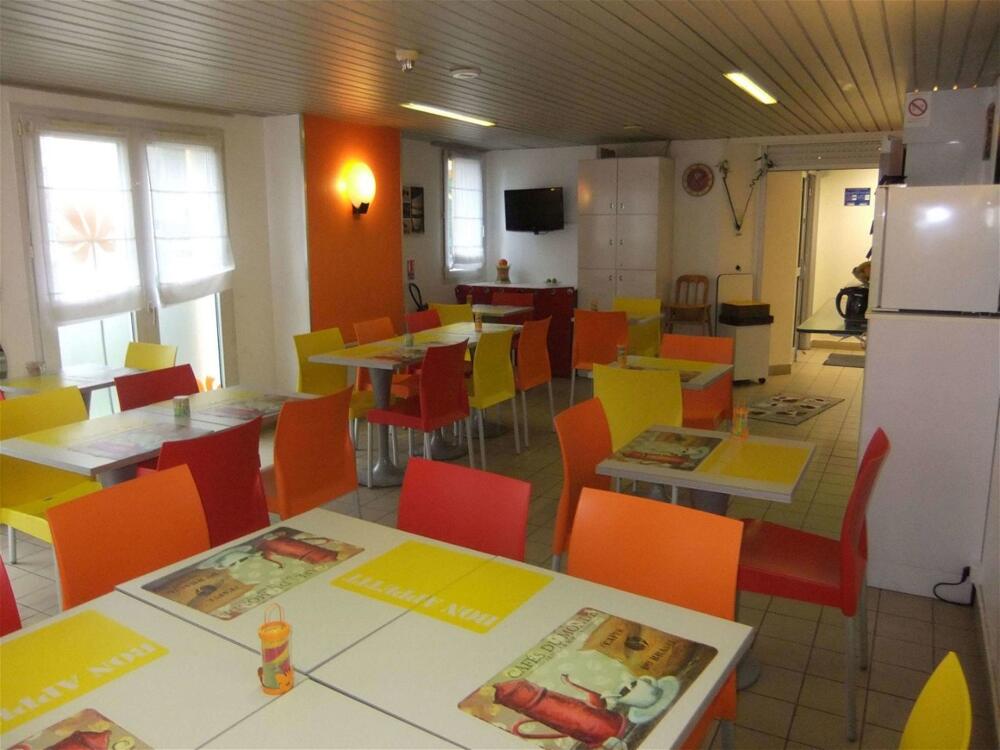 Foto de restauración de Hotel Premiere Classe Niort Est - Chauray
