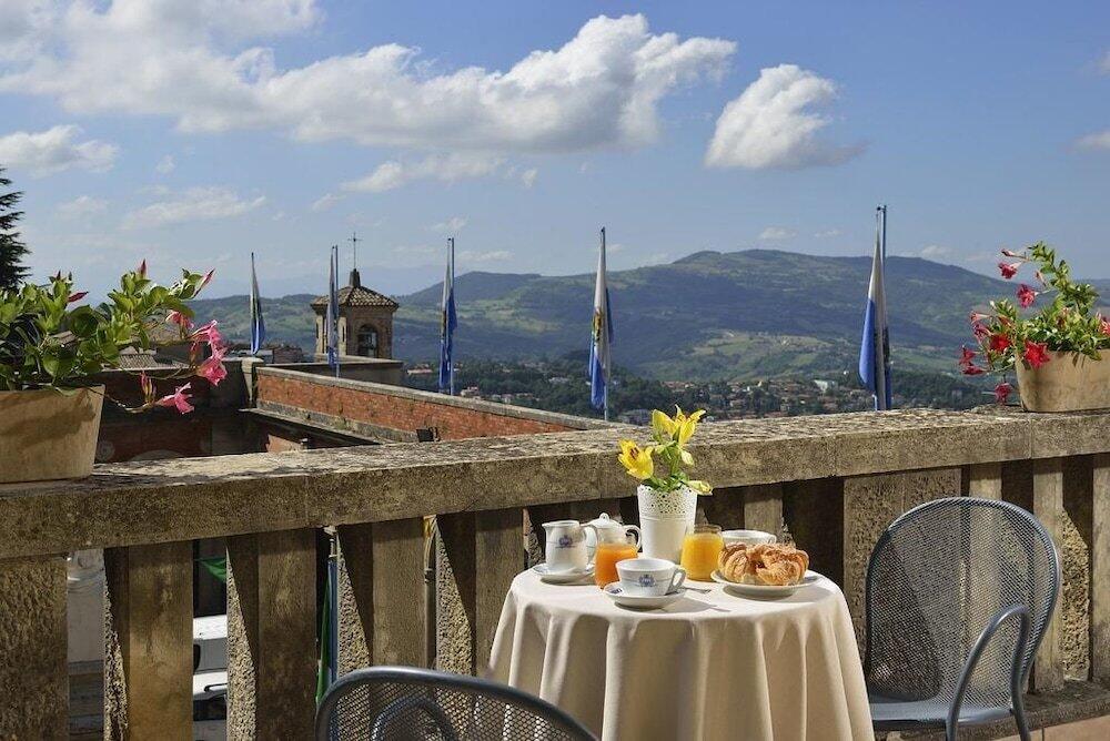 Foto de restauración de Hotel Titano