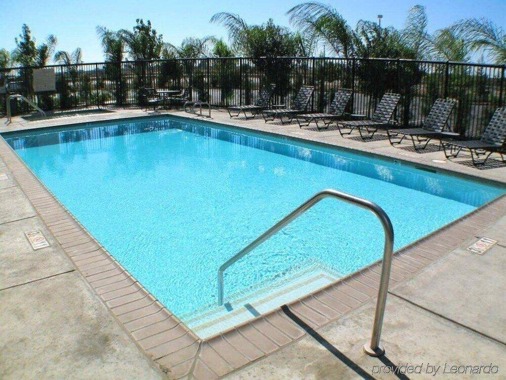 Foto del exterior de Hotel Hampton Inn and Suites Merced