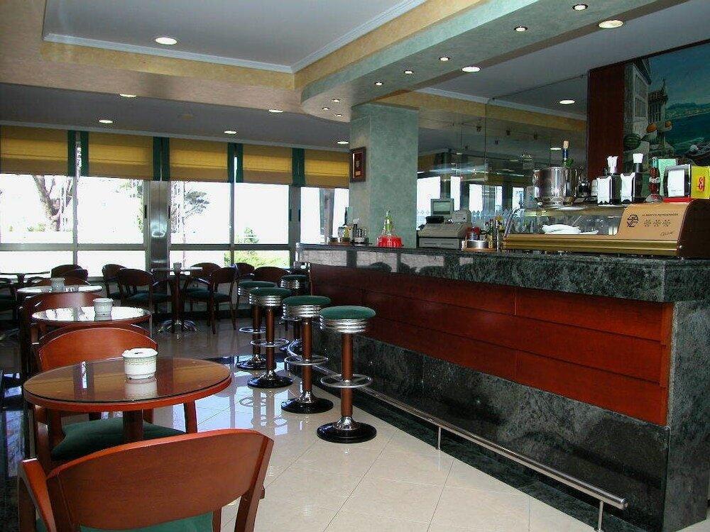 Foto de restauración de Hotel Piñeiro 2 Estrellas Superior