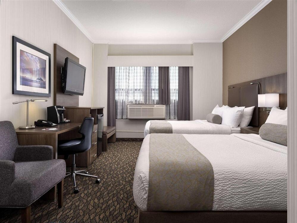 Foto de una habitación de BEST WESTERN PLUS Carlton Plaza Hotel