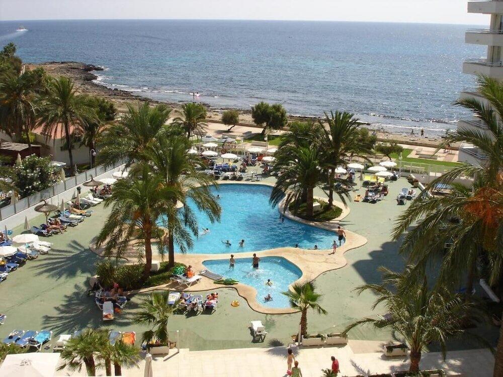 Foto de los servicios de Aparthotel Playa Dorada