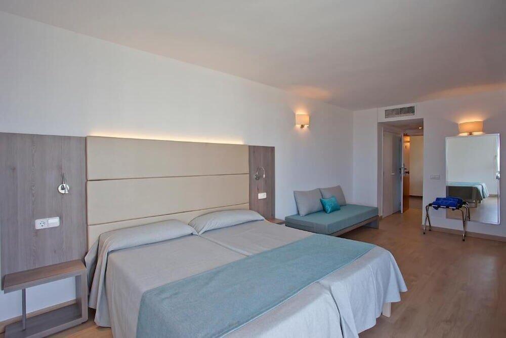 Foto de una habitación de Aparthotel Playa Dorada