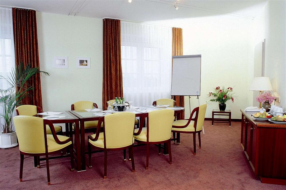 Foto de los servicios de Best Western Hotel Schmoeker-Hof