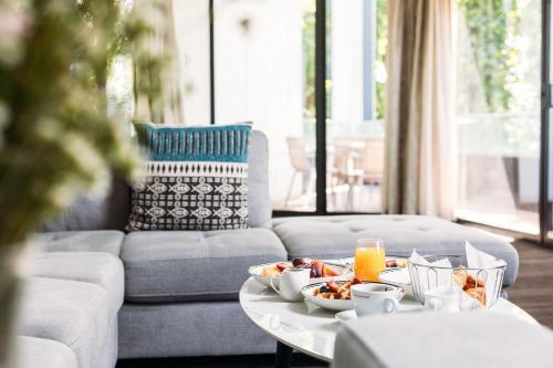 Foto de restauración de Crowne Plaza Canberra, an IHG Hotel
