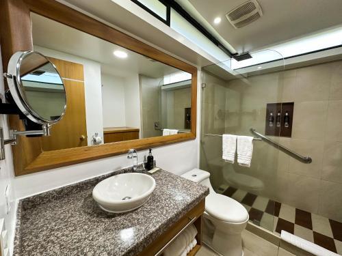 Foto del baño de Hotel Wyndham Garden Quito