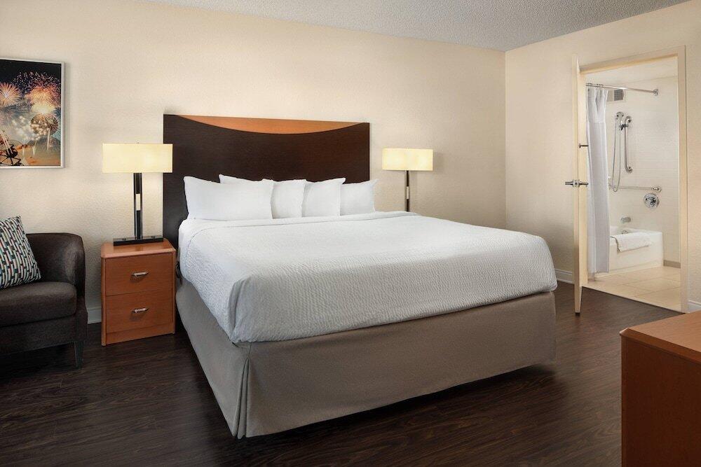 Foto de una habitación de Hotel Fairfield by Marriott Anaheim Resort