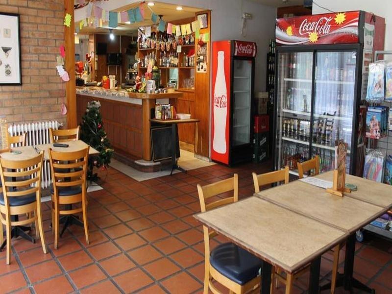 Foto de restauración de Apartamentos Alpha
