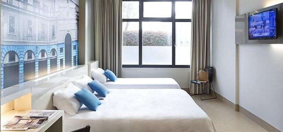 Foto de una habitación de B&amp;amp;B Hotel Faenza