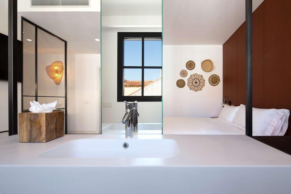 Foto del baño de Atocha Hotel Madrid, Tapestry Collection by Hilton
