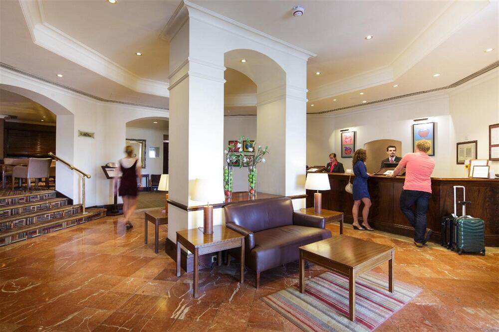 Foto del exterior de Pomme d&amp;#039;Or Hotel