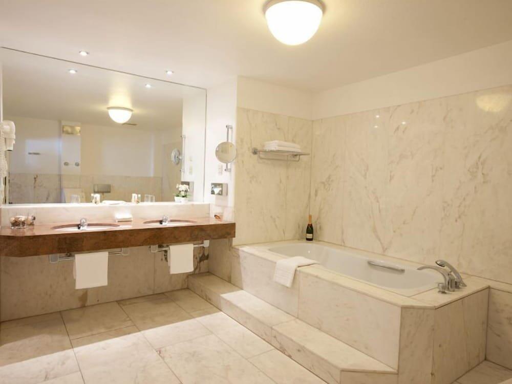 Foto del baño de hoteltraube Rüdesheim