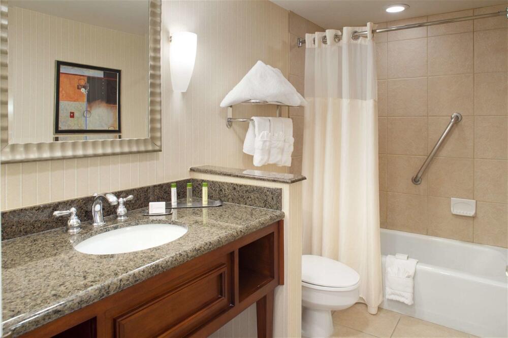 Foto del baño de DoubleTree by Hilton Hotel Albuquerque