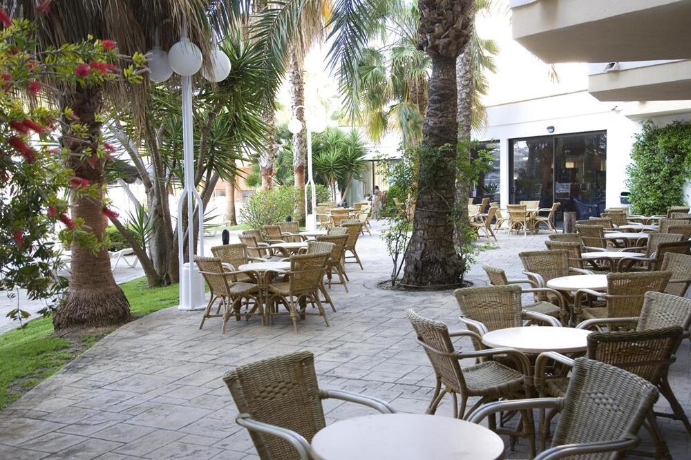 Foto del exterior de Aparthotel TRH Jardín Del Mar