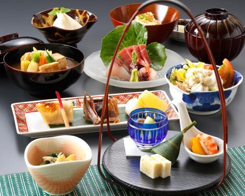 Foto de restauración de Marunouchi Hotel