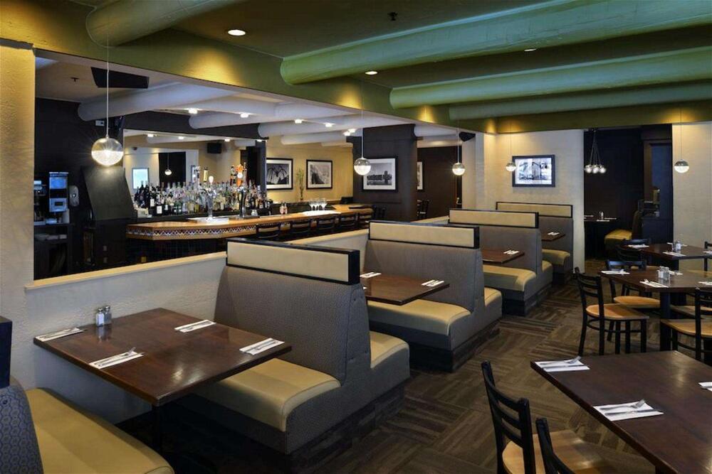 Foto general de Holiday Inn - Ottawa Dwtn - Parliament Hill, an IHG Hotel
