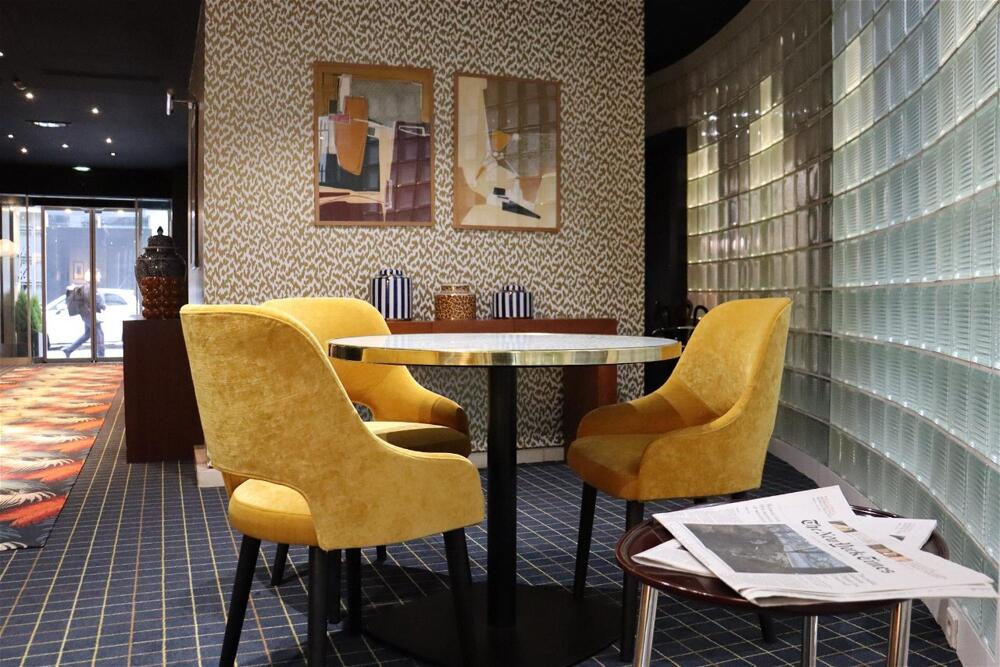 Foto de las zonas nobles de Hotel Le Pergolèse Paris Champs Elysées