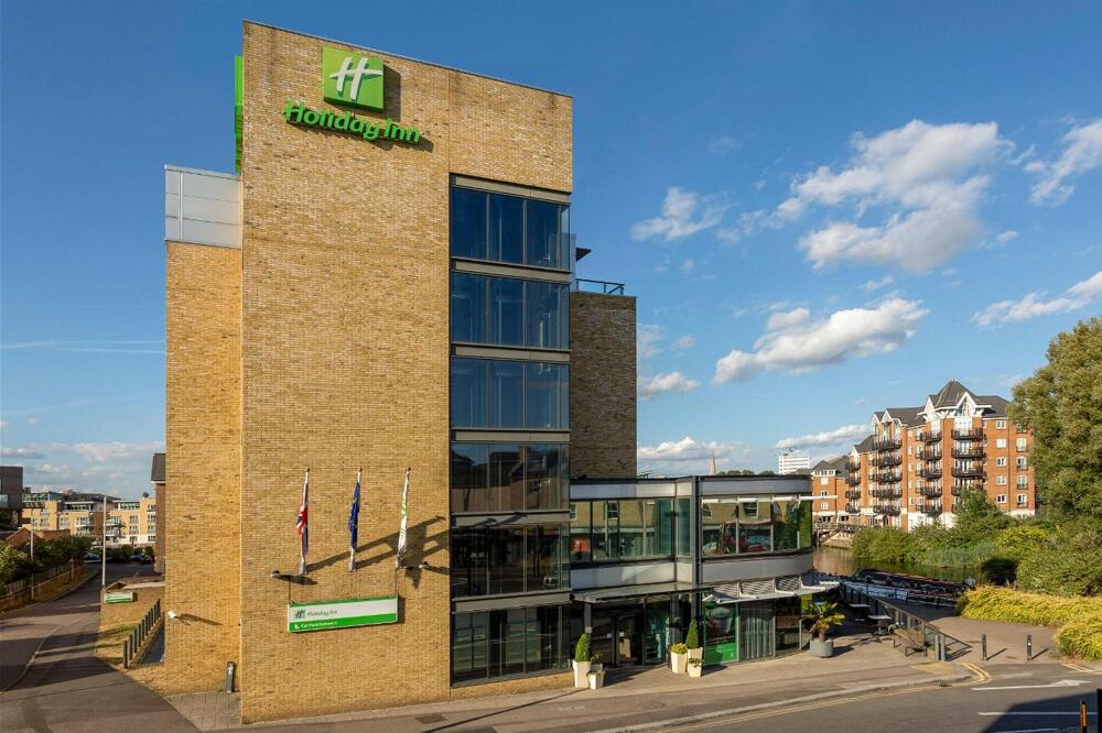 Photo – Holiday Inn London Brentford Lock, an IHG Hotel