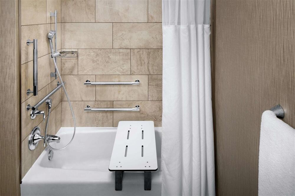 Foto del baño de Hotel DoubleTree by Hilton Nashua