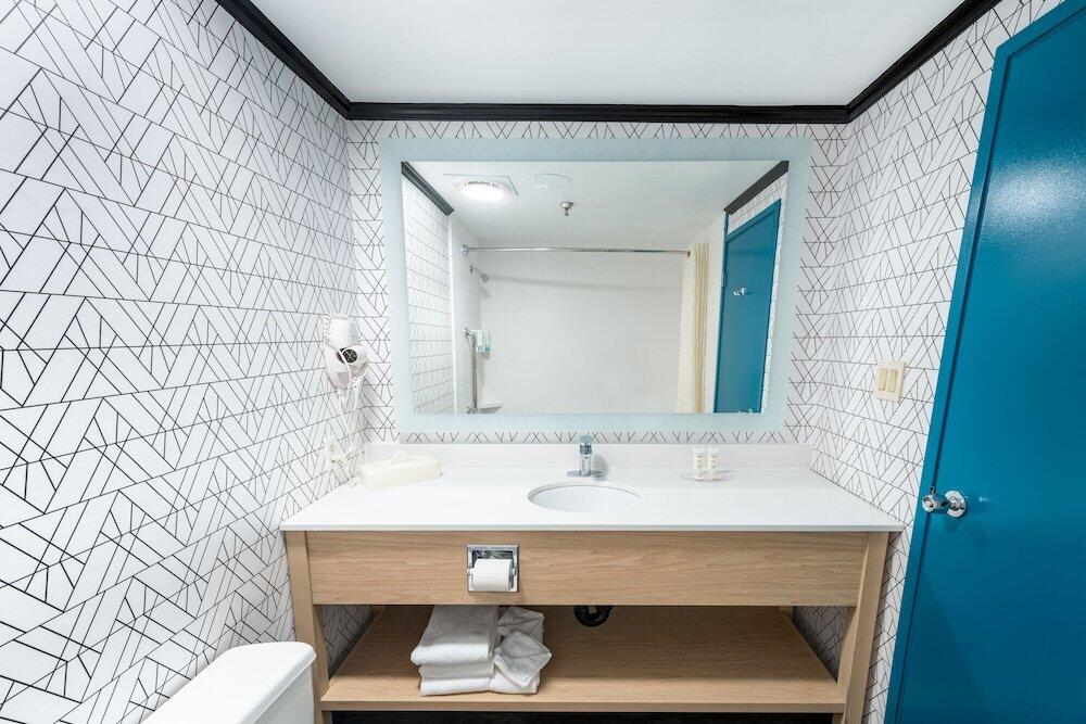 Foto del baño de Sternwheeler Hotel and Conference Centre