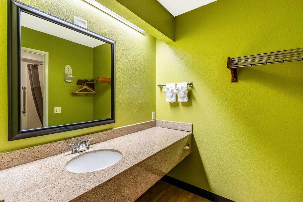 Foto del baño de Hotel Comfort Inn