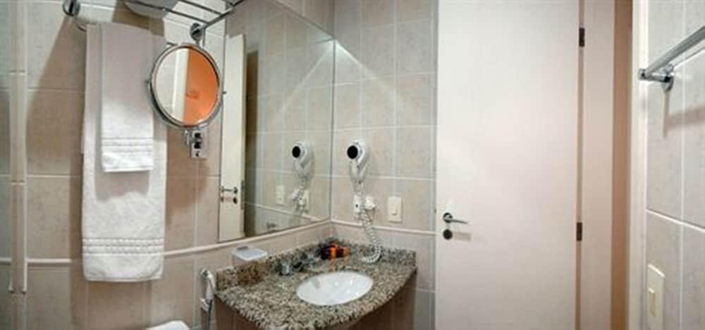 Foto del baño de Mercure São Caetano Do Sul Hotel