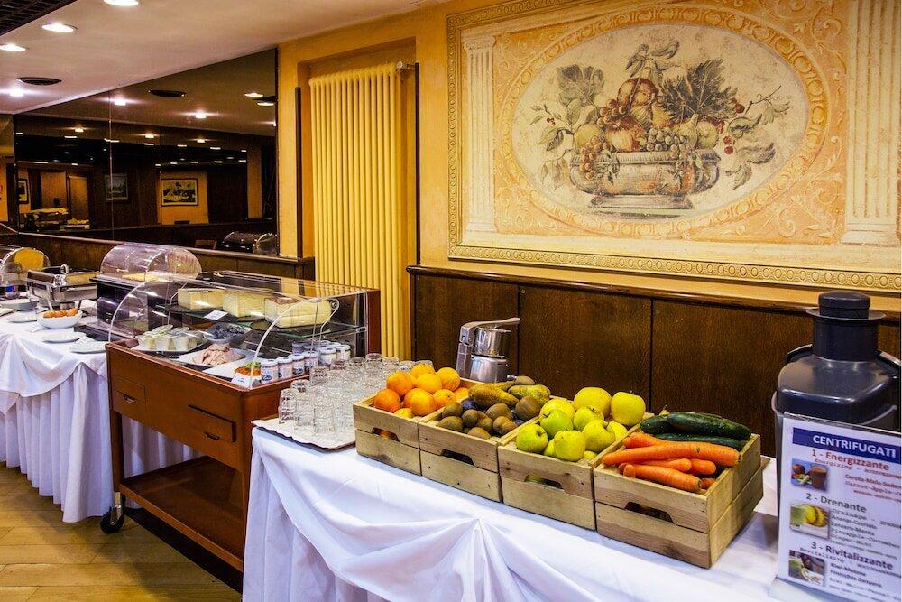 Foto de restauración de Hotel Les Jumeaux Courmayeur