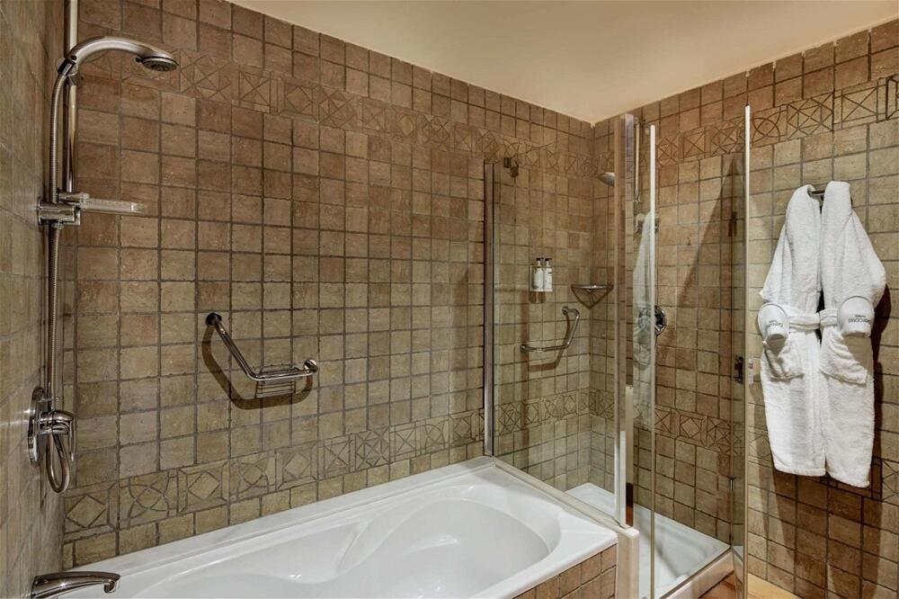 Foto del baño de Hotel Sercotel Toledo Renacimiento