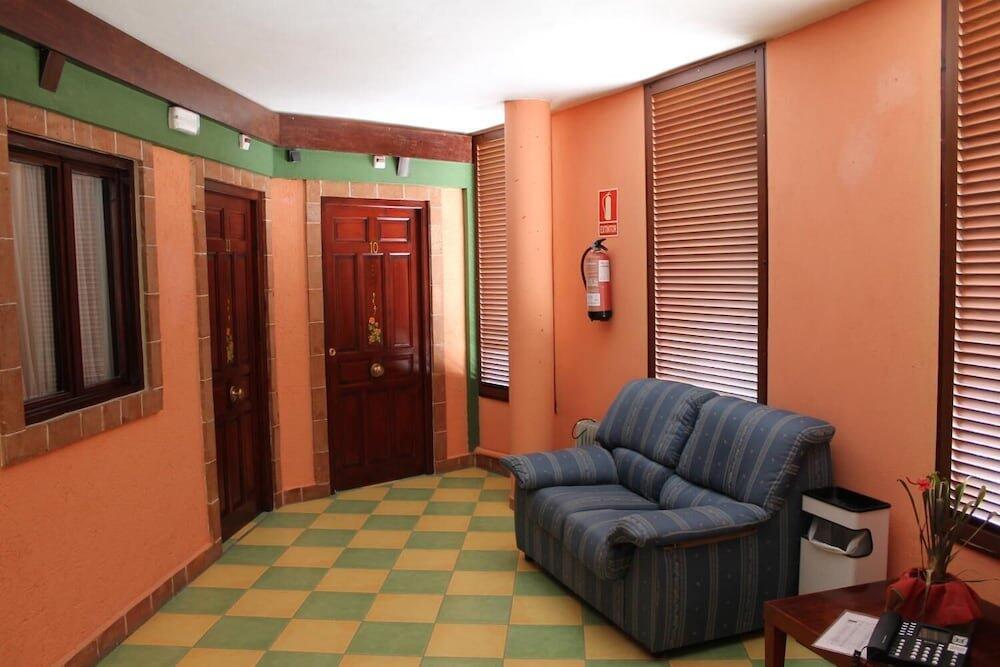 Common areas – Hostal León Dormido