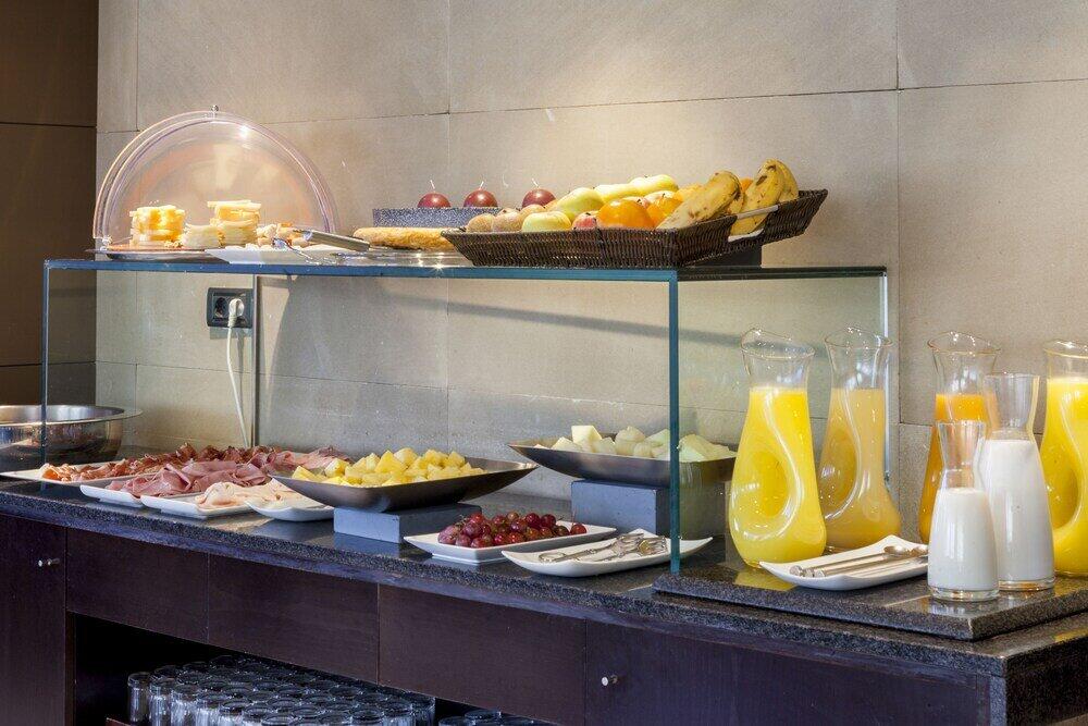 Foto de restauración de AC Hotel La Rioja by Marriott