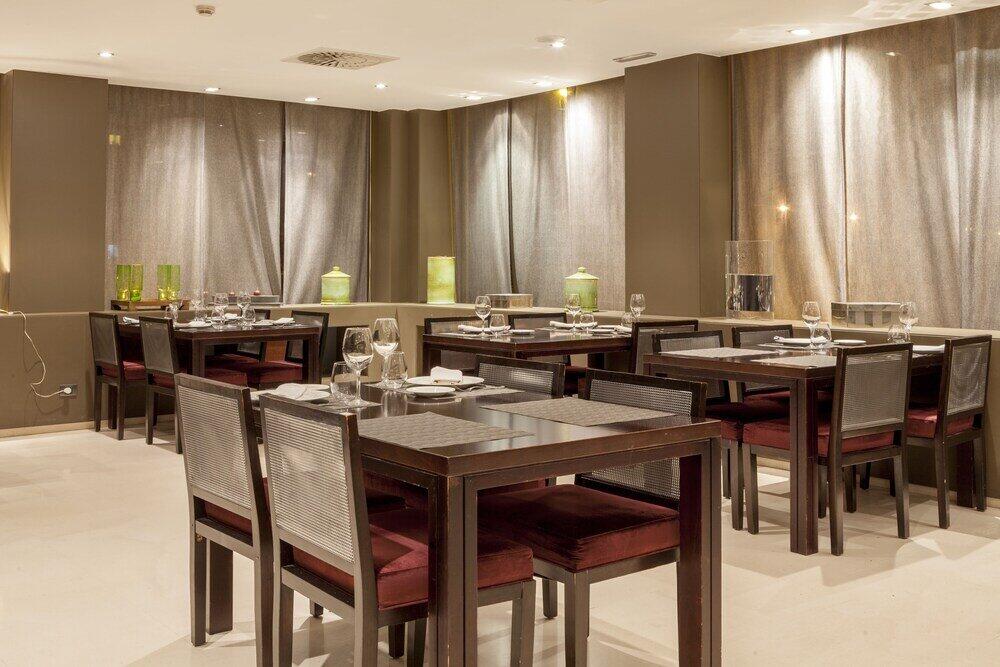 Foto de restauración de AC Hotel La Rioja by Marriott