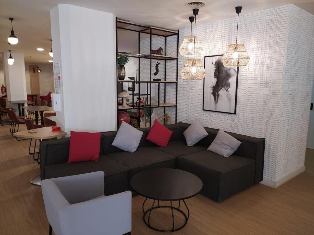 Foto de las zonas nobles de Hotel Ramada by Wyndham Madrid Tres Cantos