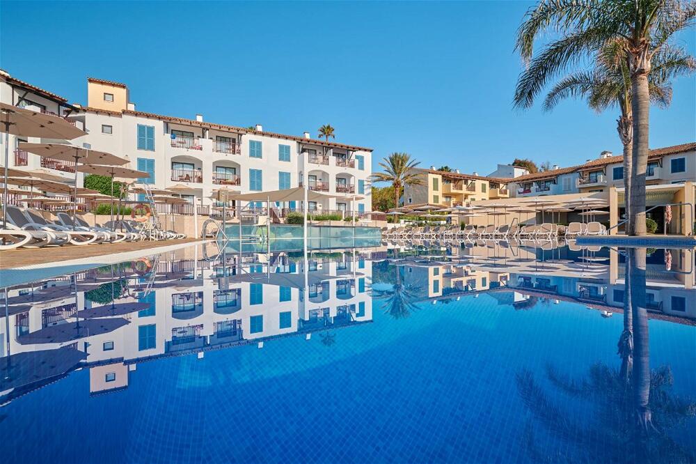 Foto general de Aparthotel Hipotels Cala Bona Club