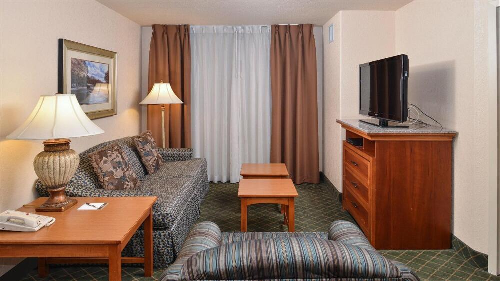 Foto general de Staybridge Suites - Calgary Airport, an IHG Hotel
