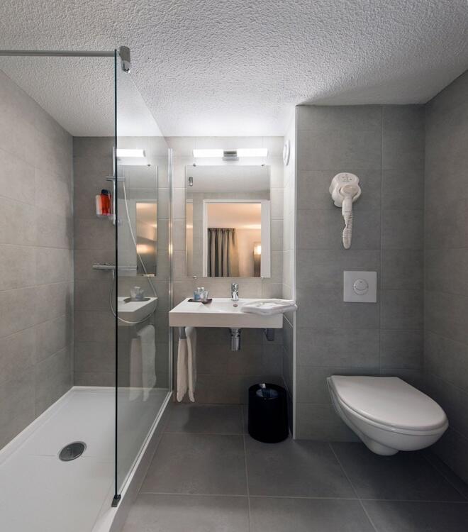 Foto del baño de L&amp;#039;hôtel by JOA de Saint-Paul-Lès-Dax