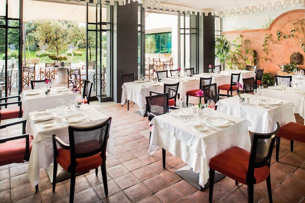 Foto de restauración de Cosmo Hotel Torri