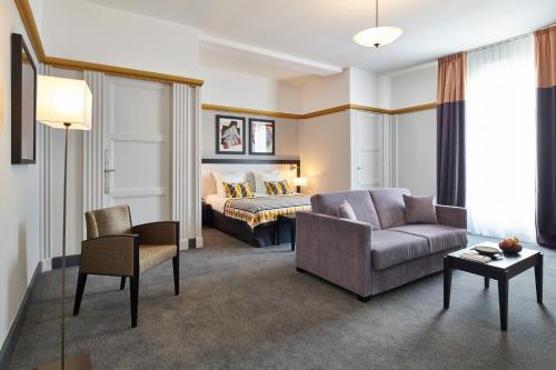 Foto de una habitación de Hotel &amp;amp; Spa Vacances Bleues Le Splendid
