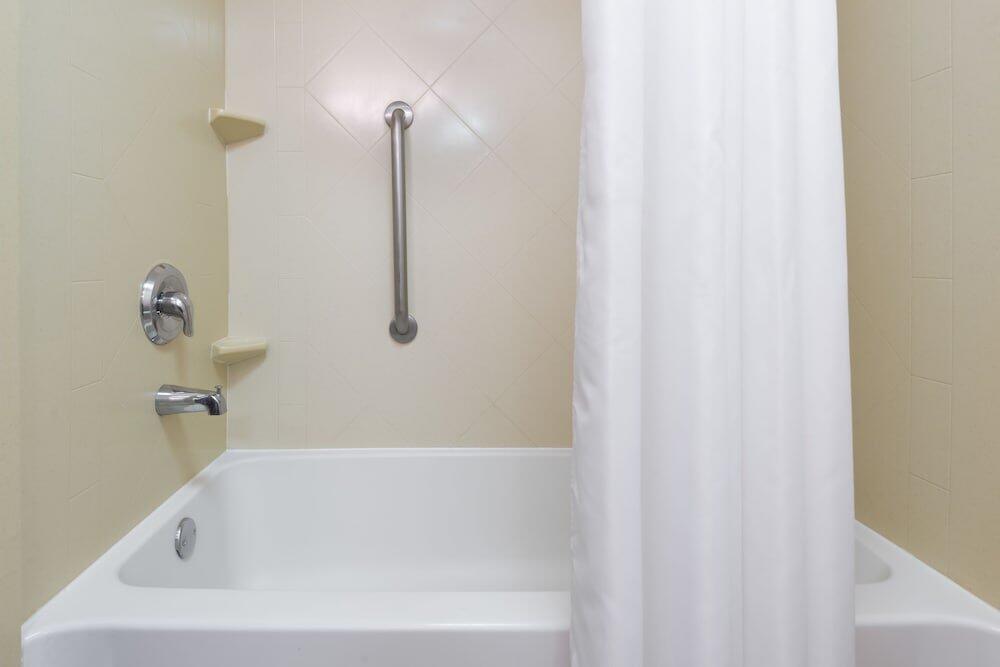Foto del baño de Hotel Homewood Suites by Hilton Cleveland-Beachwood