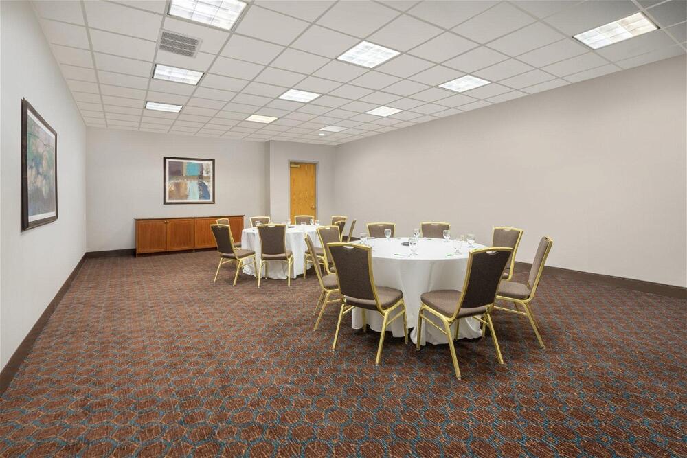Foto general de enVision Hotel &amp;amp; Conference Center Mansfield-Foxboro