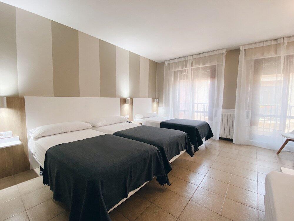 Room – Hotel Rio Arga