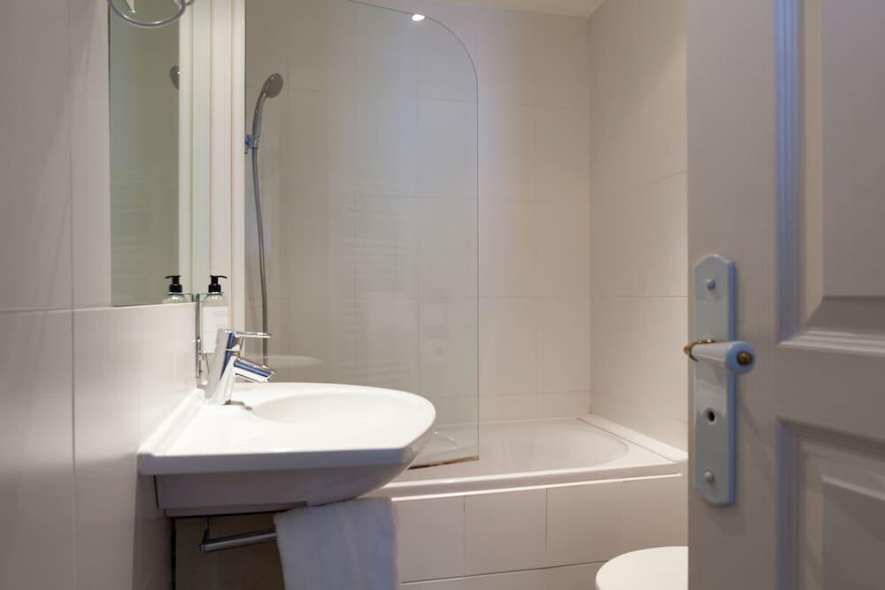 Foto del baño de Hotel Le Sevigne - Sure Hotel Collection by Best Western
