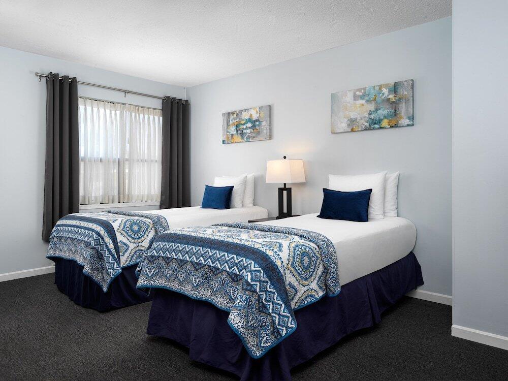 Room – Huntingdon Manor Hotel