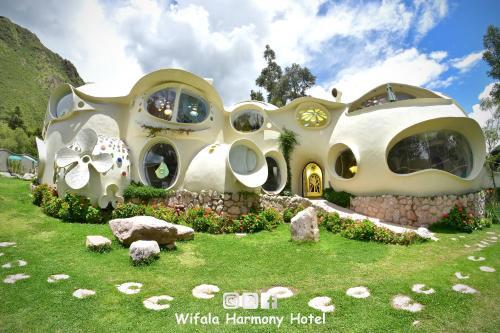 Foto del exterior de Wifala Harmony Hotel