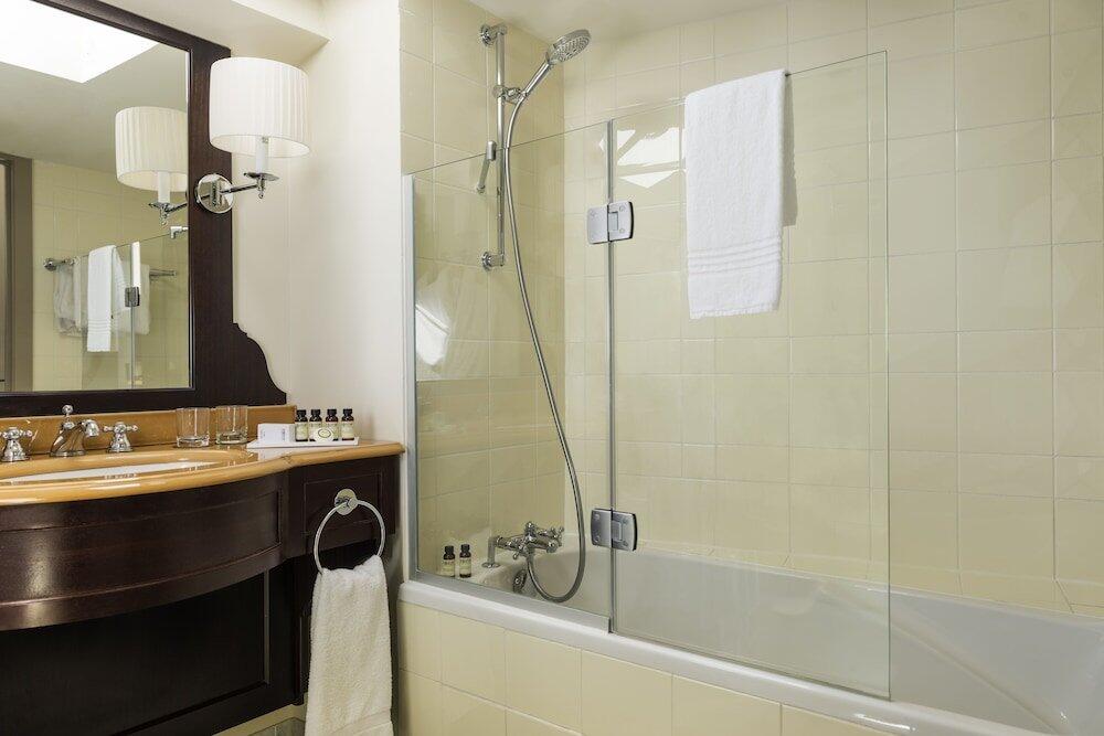Foto del baño de Grand Hotel Beauvau Marseille Vieux Port - MGallery