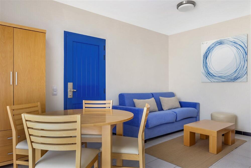 Foto de una habitación de Aparthotel Club Cala Blanca