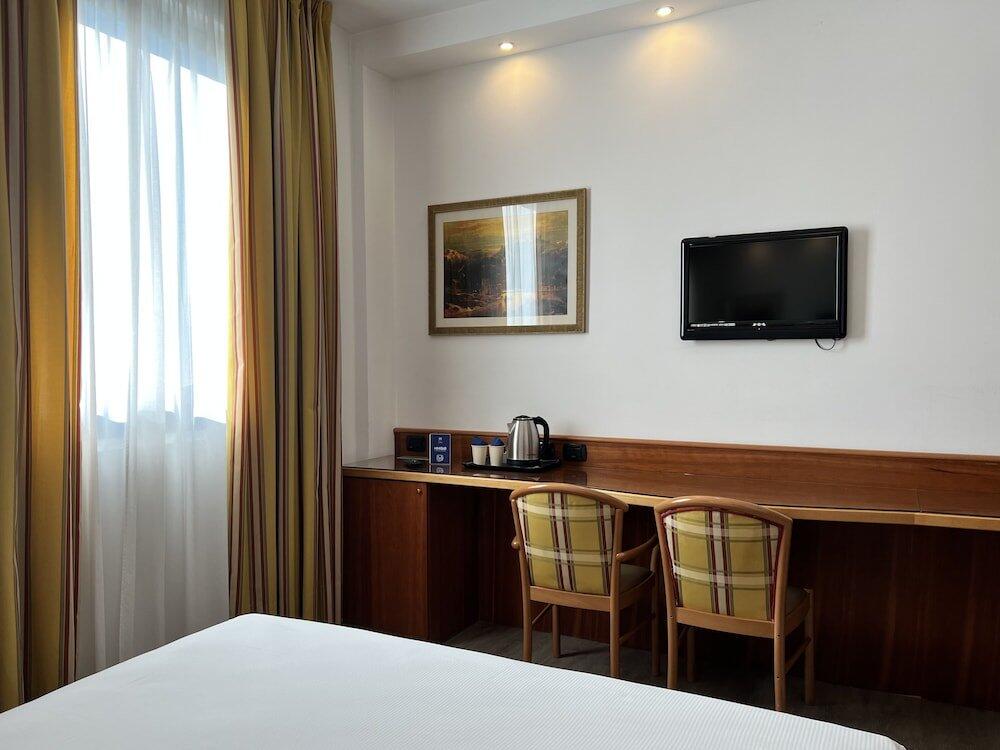 Foto de una habitación de iH Hotels Milano St. John