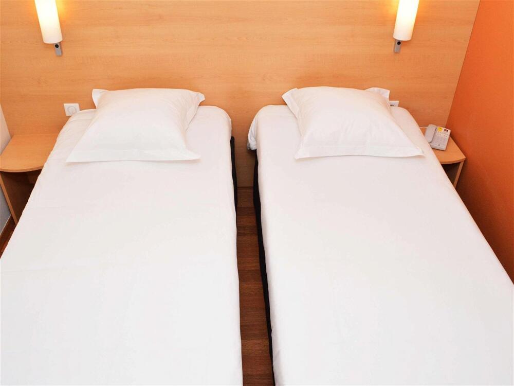 Foto de una habitación de Hotel ibis Bordeaux Saint Emilion