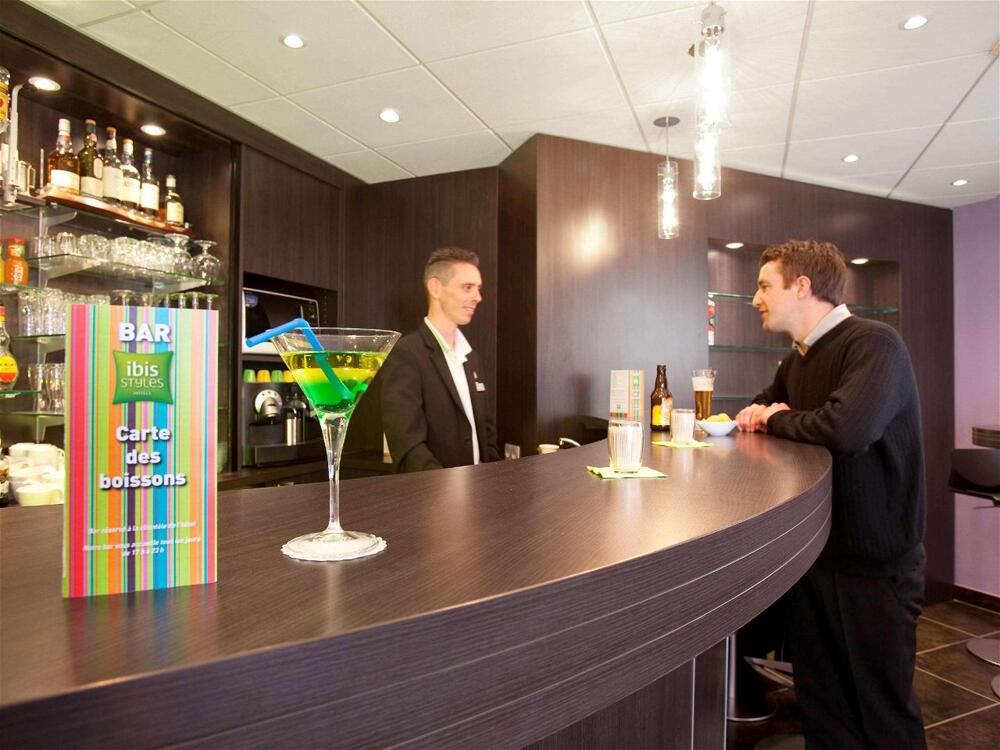 Foto de restauración de Hotel ibis Styles Rennes Centre Gare Nord
