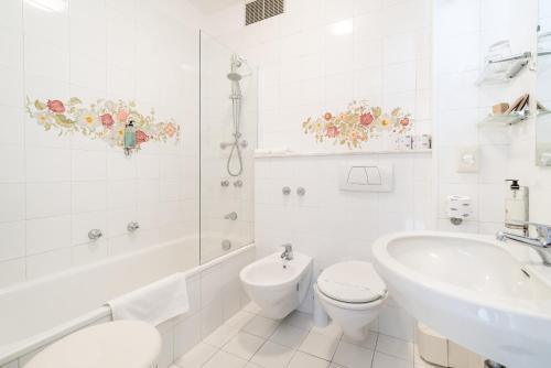Foto del baño de Grand Hotel Don Juan